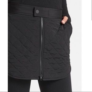 Athleta insulated black skirt